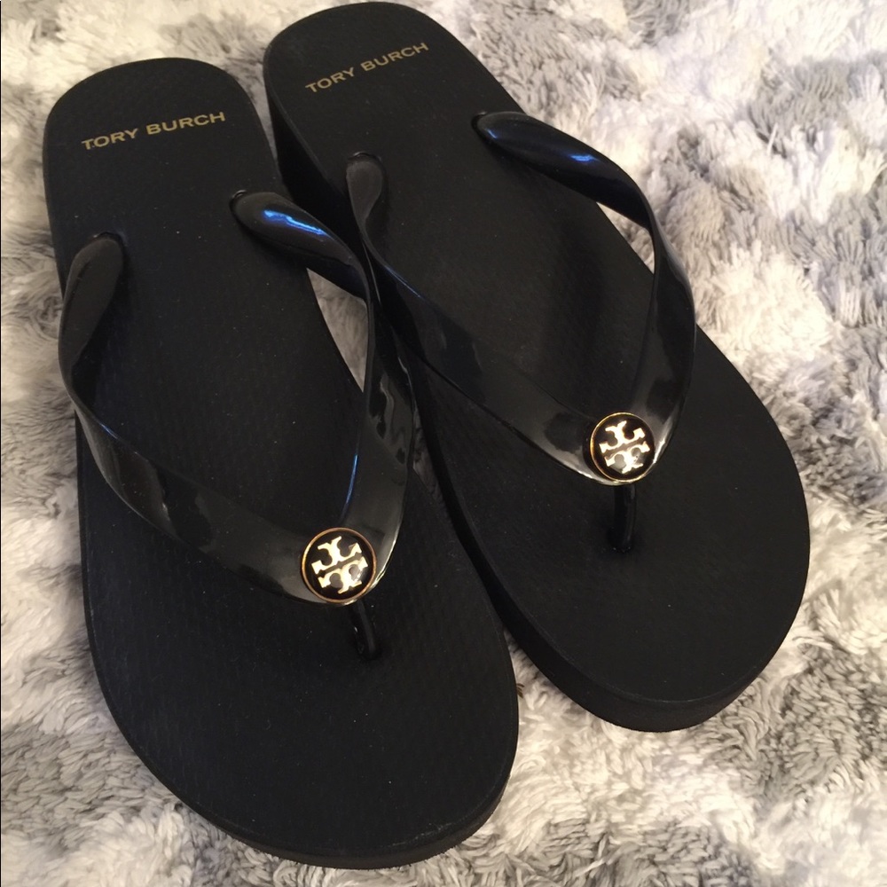 Tory Burch curves wedge flip flops. NWOT